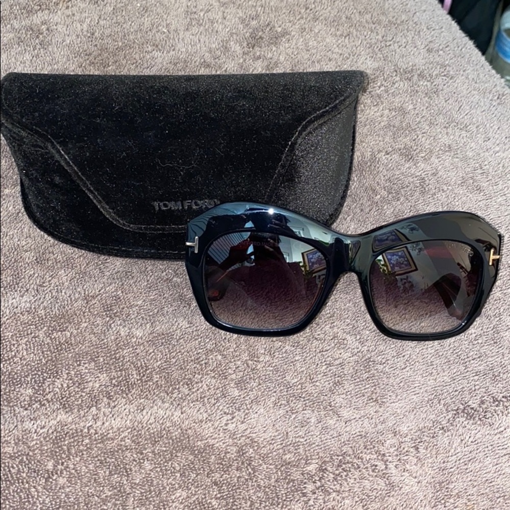 Tom Ford Sunglasses - Picture 2 of 8